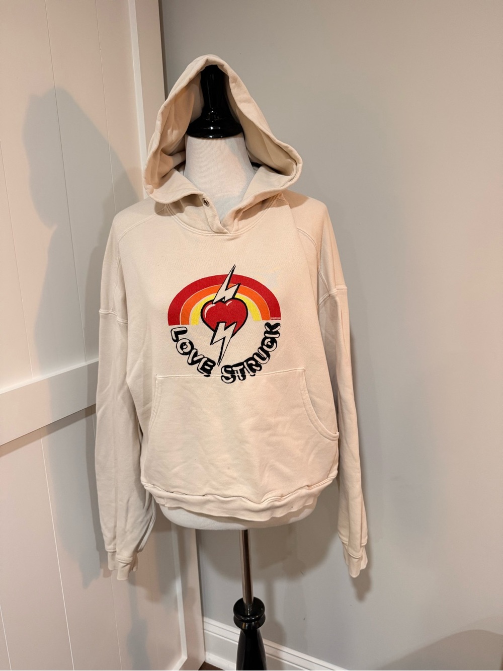 Re/Done Cream Hoodie with Retro 'Love Struck' Heart Graphic